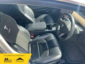 Tesla Model 3 Standard Range Plus Auto RWD 4dr