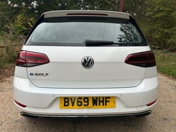 Volkswagen Golf E-GOLF