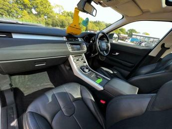 Land Rover Range Rover Evoque 2.2 SD4 Pure Auto 4WD Euro 5 (s/s) 5dr