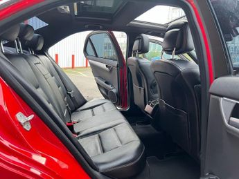 Mercedes-Benz C Class 2.1 C250 CDI BlueEfficiency Sport Saloon 4dr Diesel G-Tronic+ Eu