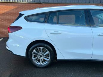 Ford Focus 1.0T EcoBoost MHEV Titanium Estate 5dr Petrol Hybrid DCT Euro 6 