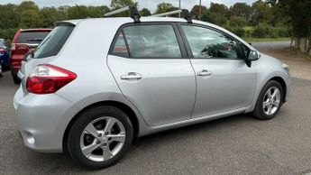 Toyota Auris 1.33 Dual VVT-i TR Euro 4 (s/s) 5dr