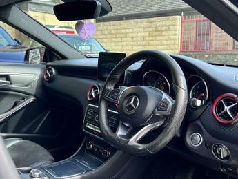 Mercedes-Benz A Class 1.5 A180d AMG Line (Premium) 7G-DCT Euro 6 (s/s) 5dr