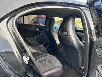 Mercedes-Benz A Class 1.5 A180d AMG Line (Premium) 7G-DCT Euro 6 (s/s) 5dr