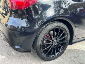 Mercedes-Benz A Class 1.5 A180d AMG Line (Premium) 7G-DCT Euro 6 (s/s) 5dr