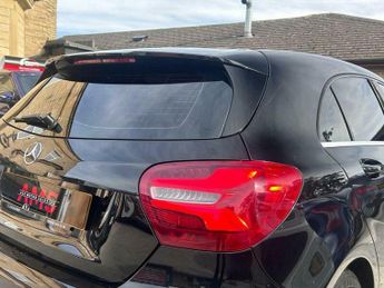 Mercedes-Benz A Class 1.5 A180d AMG Line (Premium) 7G-DCT Euro 6 (s/s) 5dr