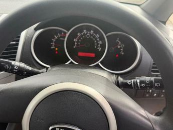 Kia Venga 1.4 CRDi EcoDynamics 1 Euro 5 (s/s) 5dr