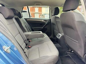 Volkswagen Golf 2.0 TDI BlueMotion Tech SE Hatchback 5dr Diesel DSG Euro 5 (s/s)