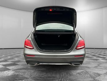 Mercedes E Class E 220 D AMG LINE