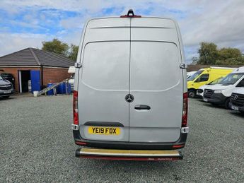 Mercedes-Benz Sprinter 2.1 314 CDI Panel Van 5dr Diesel Manual RWD L3 H3 Euro 6 (143 ps