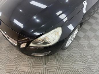 Volvo S60 3.0 T6 SE 5dr Petrol Geartronic AWD Euro 5 (304 ps)