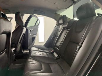 Volvo S60 3.0 T6 SE 5dr Petrol Geartronic AWD Euro 5 (304 ps)