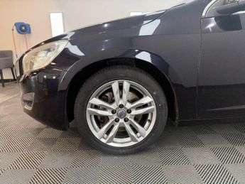 Volvo S60 3.0 T6 SE 5dr Petrol Geartronic AWD Euro 5 (304 ps)