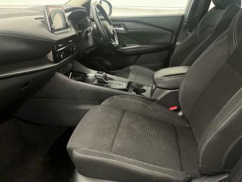 Nissan Qashqai 1.3 DIG-T MHEV Acenta Premium XTRON Euro 6 (s/s) 5dr