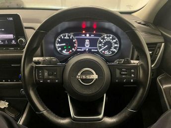 Nissan Qashqai 1.3 DIG-T MHEV Acenta Premium XTRON Euro 6 (s/s) 5dr