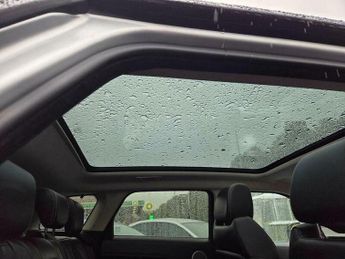 Land Rover Range Rover Evoque 2.2 SD4 Prestige Auto 4WD Euro 5 5dr