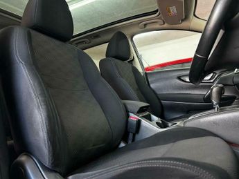 Nissan Qashqai 1.6 dCi N-Connecta XTRON 2WD Euro 6 (s/s) 5dr