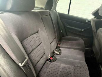 Volkswagen Golf 1.6 S 5dr