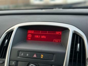 Vauxhall Astra 1.6 16v Exclusiv Auto Euro 5 5dr