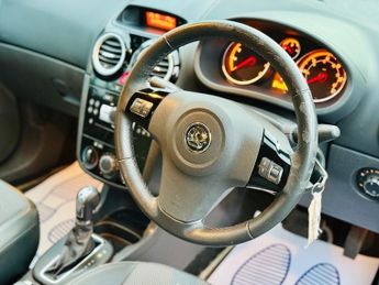 Vauxhall Corsa DESIGN 16V