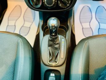 Vauxhall Corsa DESIGN 16V