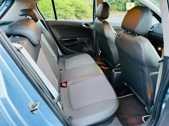 Vauxhall Corsa DESIGN 16V