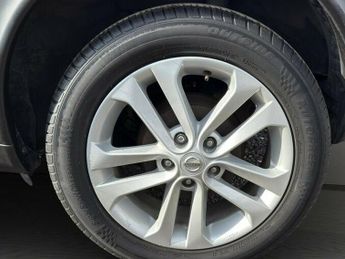 Nissan Juke 1.6 N-Connecta XTRON Euro 6 5dr