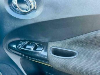 Nissan Juke 1.6 N-Connecta XTRON Euro 6 5dr