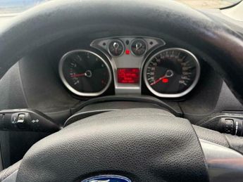 Ford Focus 1.6 Zetec S 5dr