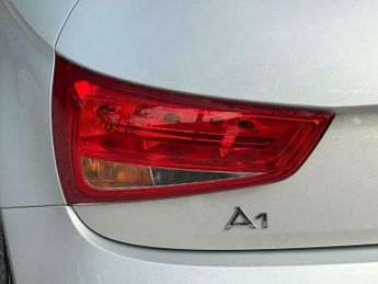 Audi A1 1.4 TFSI Sport Sportback S Tronic Euro 5 (s/s) 5dr