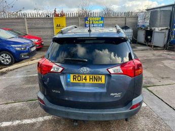 Toyota RAV4 2.2 D-CAT Invincible Auto 4WD Euro 5 5dr