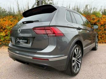 Volkswagen Tiguan 2.0 TDI R-Line DSG Euro 6 (s/s) 5dr