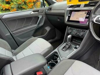 Volkswagen Tiguan 2.0 TDI R-Line DSG Euro 6 (s/s) 5dr