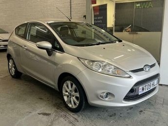 Ford Fiesta 1.4 Zetec Hatchback 3dr Petrol Manual (133 g/km, 94 bhp)