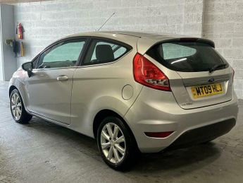 Ford Fiesta 1.4 Zetec Hatchback 3dr Petrol Manual (133 g/km, 94 bhp)