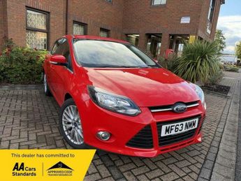 Ford Focus 1.0T EcoBoost Zetec Euro 5 (s/s) 5dr