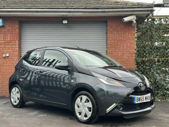 Toyota AYGO 1.0 VVT-i x-play Euro 5 5dr Euro 5
