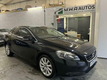 Volvo V40 2.0 D4 SE Lux Nav Hatchback 5dr Diesel Manual Euro 6 (s/s) (190 