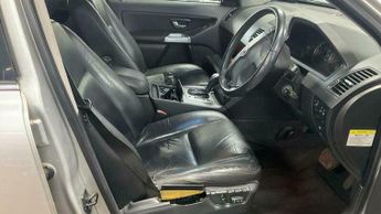 Volvo XC90 2.4 D5 SE Geartronic 5dr