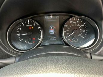 Nissan Qashqai 1.2 DIG-T Acenta 2WD Euro 6 (s/s) 5dr