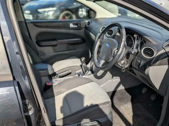 Ford Focus 1.6 TDCi DPF Zetec 5dr