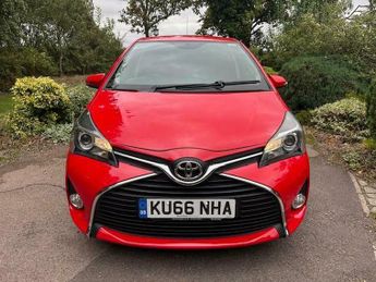 Toyota Yaris VVT-I ICON AUTOMATIC