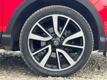 Nissan Qashqai 1.2 DIG-T Tekna XTRON 2WD Euro 6 (s/s) 5dr