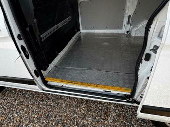 Ford Transit Custom 1.0 340 EcoBoost 13.6kWh Leader Auto L1 H1 Euro 6 5dr