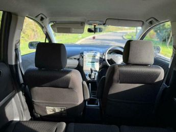 Toyota Corolla Verso 2.2 D-4D SR 5dr