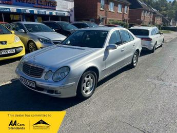 Mercedes E Class 2.1 E220 CDI Classic 4dr