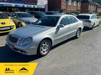 Mercedes-Benz E Class 2.1 E220 CDI Classic 4dr
