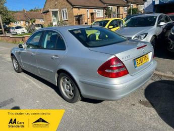 Mercedes-Benz E Class 2.1 E220 CDI Classic 4dr