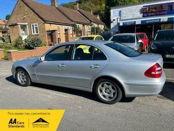 Mercedes-Benz E Class 2.1 E220 CDI Classic 4dr