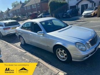 Mercedes-Benz E Class 2.1 E220 CDI Classic 4dr